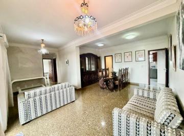 # Edifício Blumenau#
R$ 1.000.000,00(Aceita financiamento)#
Apartamento pronto · Edifício Blumenau c/ 120m2, 3 quartos (2 suítes), andar alto e 2 vagas em São Brás/Belém-Pa