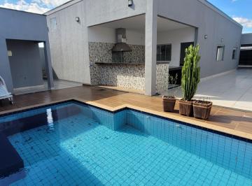 Casa de 3 quartos, Caldas Novas · Casa com 03 quartos para venda setor turista 2 em Caldas Novas GO