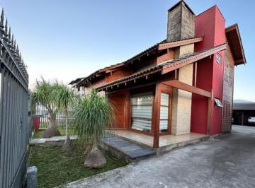 Casa · 351m² · 2 Quartos · 5 Vagas · Casa no bairro Jardim das Hortências