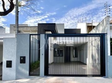 Casa · 168m² · 3 Quartos · 2 Vagas · CASA COM 1 SUÍTE E 2 QUARTOS NO JARDIM PARIS EM MARINGÁ - PR