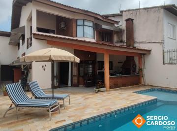 Casa · 218m² · 3 Quartos · 4 Vagas · 3 QUARTOS RICO EM ARMÁRIOS PISCINA LOCAL NOBRE 150 M MAR ITANHAÉM