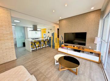 Apartamento de 3 quartos, São Paulo · APARTAMENTO FINAMENTE DECORADO EM CONDOMÍNIO CLUBE