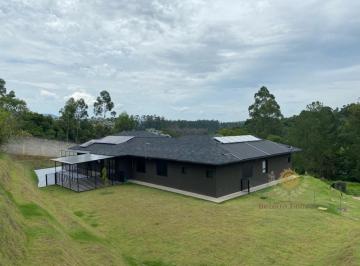 Foto 01 · Casa de Luxo em Condomínio: 3 suítes, 10 vagas, 350m² - Condomínio Jardim das Palmeiras, Bragança Pa