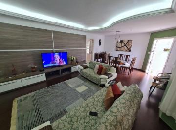Casa · 232m² · 3 Quartos · 3 Vagas · Casa à venda - na Vila Lavínia