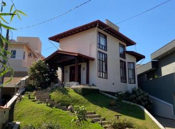 Casa · 323m² · 3 Quartos · 2 Vagas · Descubra o seu refúgio particular em Valinhos: Sobrado impecável no Reserva Colo