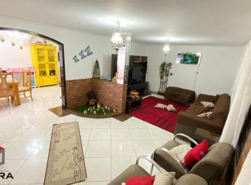 Casa · 298m² · 4 Quartos · 5 Vagas · Sobrado 298 m² Localizado No bairro Curuçá Santo André - SP 