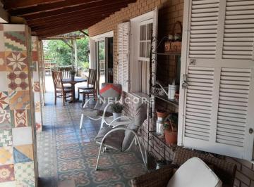 Casa · 180m² · 3 Quartos · 3 Vagas · Casa em  Rua Professor Veiga - Araras - Petrópolis/RJ