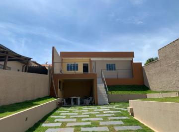 Casa de 2 quartos, São Roque · Casa seminova no Jardim Villaça