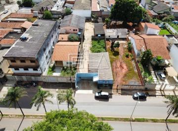 Terreno · 892m² · Terreno de 892 m2 Na AVENIDA TANCREDO NEVES no Setor Bosque.