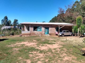 494589_is5x9p_494589659492336bc27.jpg · Residência no bairro Faxinal