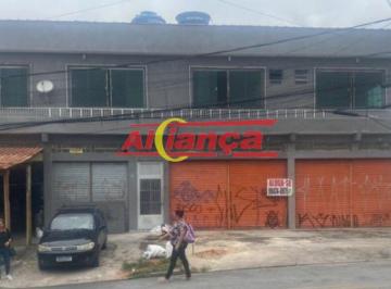 Casa · 1500m² · 6 Quartos · 6 Vagas · Sobrado com casas alugadas e Salão comercial.