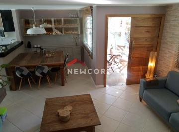Casa Venda 300m² de 4 quartos · Casa de condomínio em  Rodovia Amaral Peixoto - Várzea das Moças - São Gonçalo/RJ