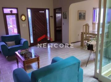 Casa · 270m² · 3 Quartos · 4 Vagas · Casa em Rua João Bueno de Aguiar - Jardim Coronel Peroba - Itatiba/SP