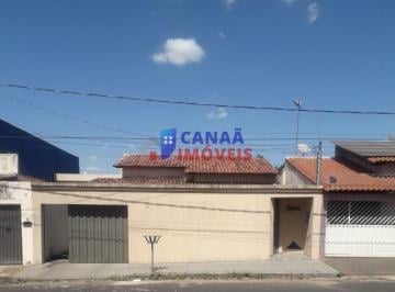 Casa · 161m² · 3 Quartos · 3 Vagas · Casa 3 quartos bairro Jardim Palmeiras próximo ABC Supermercado
