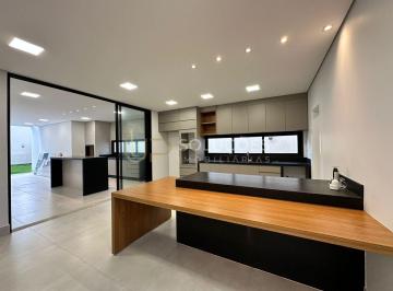 Casa · 250m² · 3 Quartos · 2 Vagas · Casa 3 Suítes + Escritório + Jardim de Inverno + Armários Planejados + Persianas Automáticas | C