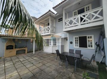 Foto 01 · Casa em Condomínio à Venda em Vargem Pequena, Rio de Janeiro-RJ: 2 Quartos, 1 Sala, 1 Banheiro, 4 Va