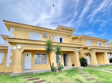 Casa de 2 quartos, Laguna · Casa à venda no Condomínio Villa de Gaia em Laguna/SC