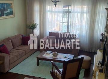 Casa · 189m² · 3 Quartos · 4 Vagas · Sobrado a venda no Jardim Marajoara, com 3 dormitórios e 4 vagas de garagem