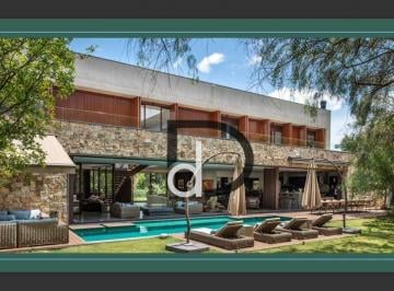 750f4a525930649ff8d4b774b1971a72184ffb0a · Casa à venda Condomínio Quinta da Baroneza