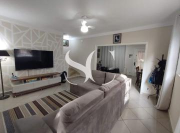 Casa · 167m² · 2 Quartos · 2 Vagas · Sobrado a venda Boqueirão
