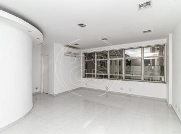 Comercial · 48m² · 1 Vaga · Sala Comercial à Venda em Santo Amaro – 48m² com Excelente Localização!