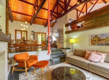 10458_inB7BhQH_1045865e0c5fbabe8e_2I1ZDg5NmI5NzJj_o_wm.jpg · Casa Estilo Inglês, 4 Quartos- Lugar Mágico na Granja Viana - Carapicuiba - SP