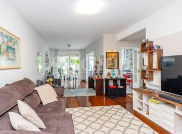 Casa · 187m² · 2 Quartos · 2 Vagas · Casa na Rua Barão do Vallim, Campo Belo: Localização Privilegiada