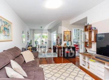 Casa · 187m² · 2 Quartos · 2 Vagas · Casa na Rua Barão do Vallim, Campo Belo: Localização Privilegiada