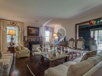 Casa · 980m² · 4 Quartos · 6 Vagas · Casa com 4 Quartos e 5 banheiros à Venda no JARDIM GUEDALA!