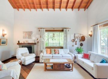 Casa · 392m² · 4 Quartos · 6 Vagas · Casa á venda com 4 quartos, 392m² no Jardim Cordeiro