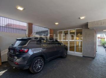 Casa · 200m² · 5 Quartos · 2 Vagas · Sobrado com 172 mts no Brooklin