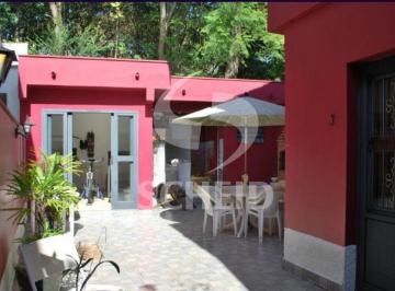 Casa · 130m² · 3 Quartos · 2 Vagas · Casa Reformada em Booker Pittman com Suíte, 2 Quartos e Churrasqueira