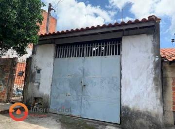 Casa · 60m² · 2 Quartos · 1 Vaga · Casa à venda com 2 dormitórios, vaga de garagem no Residencial Novo Mundo.