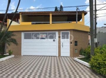Casa · 197m² · 3 Quartos · 3 Vagas · Sobrado 197m² Jd. Sabará (Campo Grande) - 3 quartos, 3 vagas de garagem!