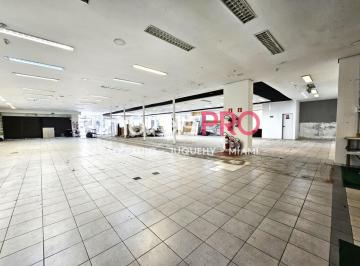 Comercial · 944m² · Imóvel comercial de esquina com dois pavimentos