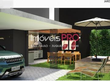 Casa · 214m² · 3 Quartos · 2 Vagas · Campo Belo - Condomínio super seguro com 3 dormitórios.