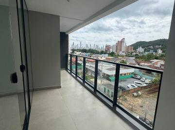 Apartamento · 70m² · 2 Quartos · 1 Vaga · Apartamento no Edifício Coral Way Residence em Camboriú