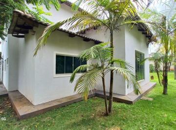 Casa de 5 quartos, Hidrolândia · Linda casa Condomínio Águas da Serra com lago de pesca e esportes. 