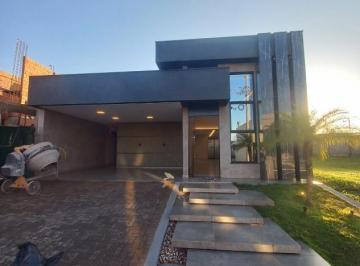 Casa · 145m² · 3 Quartos · 4 Vagas · EXCELENTE Casa no Condomínio Bella Vitta de 250 m² a VENDA (3 dormts. e 1 suíte)