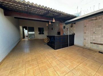 5b098899e6f14af32e346da326ba1f252472afc3 · Casa com 2 quartos, sendo 1 suíte no Brisas da Mata!
