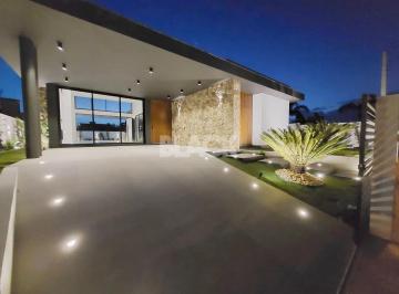 Casa · 280m² · 4 Quartos · 2 Vagas · Casa nova com 4 suítes na Bella Torres SC