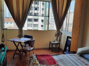 Apartamento · 45m² · 1 Quarto · 1 Vaga · Um dormitório grande. Praia praia e tudo. Elevador. Frente.