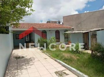 Casa · 98m² · 3 Quartos · 2 Vagas · Casa em Rua Atílio Pioto - Jardim das Américas - Curitiba/PR