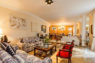 Casa de 3 quartos, São Paulo · Belissima casa alto padrão p/venda c/332m2 e 03 suites Jardim Paulistano