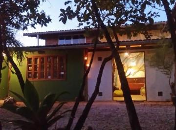 Casa de 3 quartos, Alto Paraíso de Goiás · Casa e Chalé em São Jorge - frente p reserva ambiental, com renda garantida.