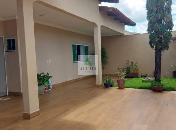 Casa · Casa Moderna Espaço Amplo Iluminação Natural 3 Quartos Sendo 1 Suíte 2 Vagas de Garagem Área de Laze