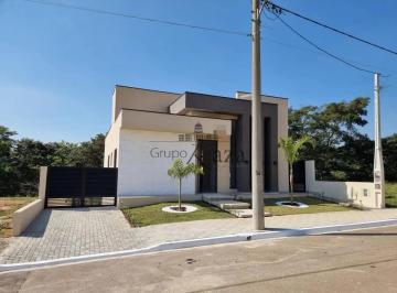 Casa · 390m² · 3 Quartos · 2 Vagas · Casa em Condomínio - Condomínio Terras do Vale - 3 Dormitórios - 175m²