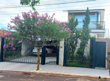 Casa · 363m² · 3 Quartos · 4 Vagas · Casa / Padrão térrea com mezanino em Mirassolândia-SP