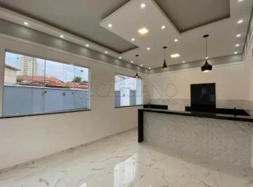 Casa · 250m² · 3 Quartos · 3 Vagas · Casa à venda de 105m² | 03 dormitórios, sendo 01 suíte e 03 vagas de garagem | Condomínio Residencia