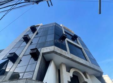Comercial · Prédio Comercial Amplo:  Ótima Localização